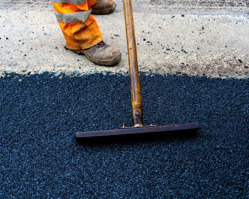Blacktop Driveway Repair Costs — Cost of Blacktop Driveway Repair